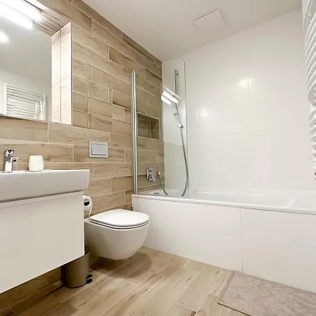 Charming Holesovice Appartement Praag